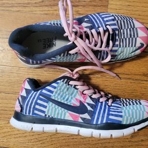 Nike Women’s TR Fit 3 Print Tribal Aztec Running Shoes Size 7